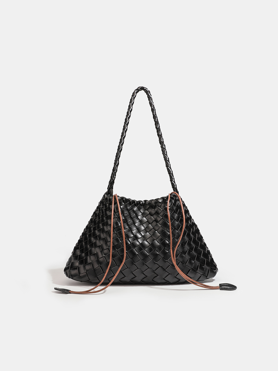 Luckcus Petite Woven Trapeze Shoulder Bag in Linear Grace