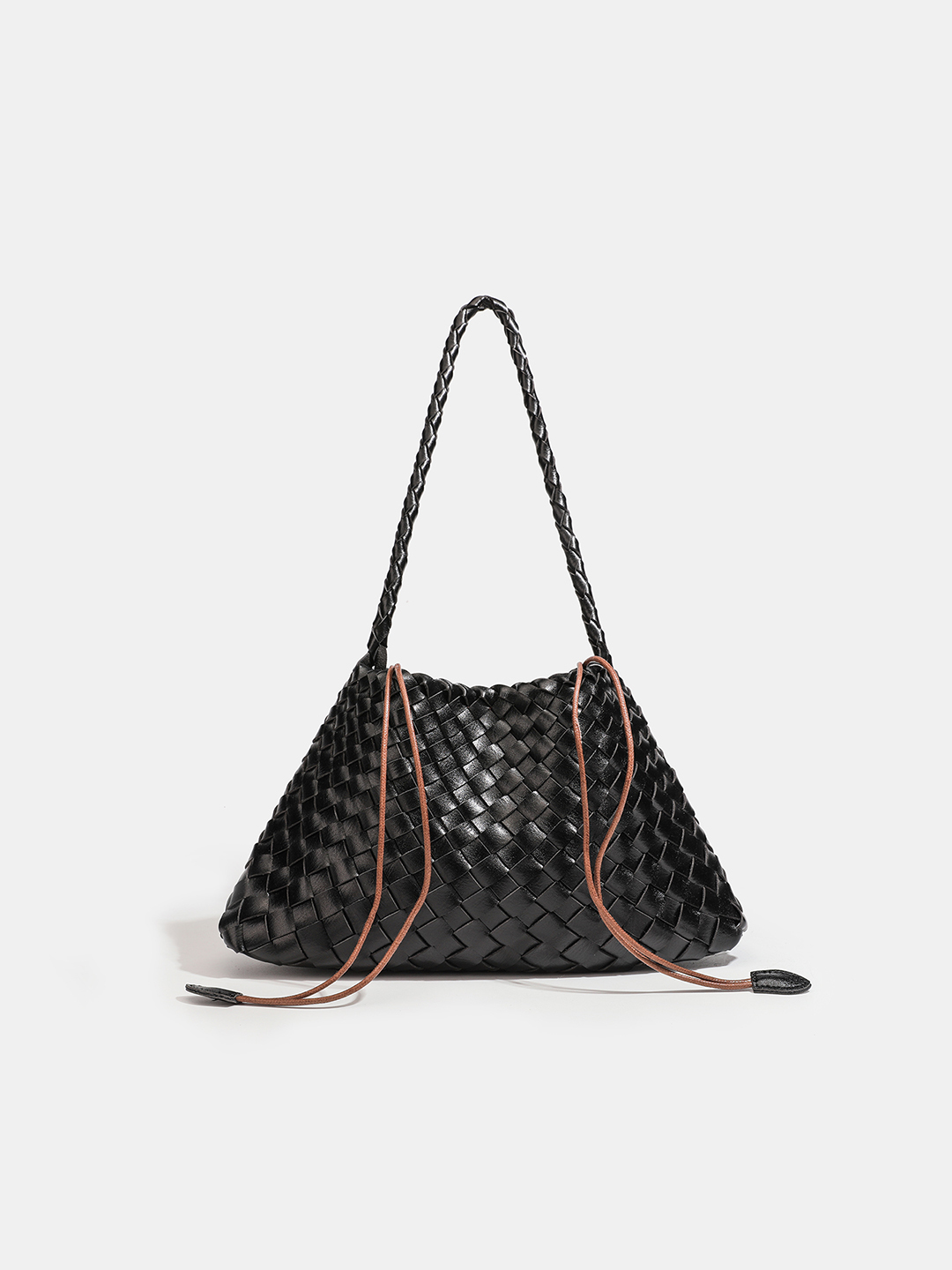 Luckcus Petite Woven Trapeze Shoulder Bag in Linear Grace