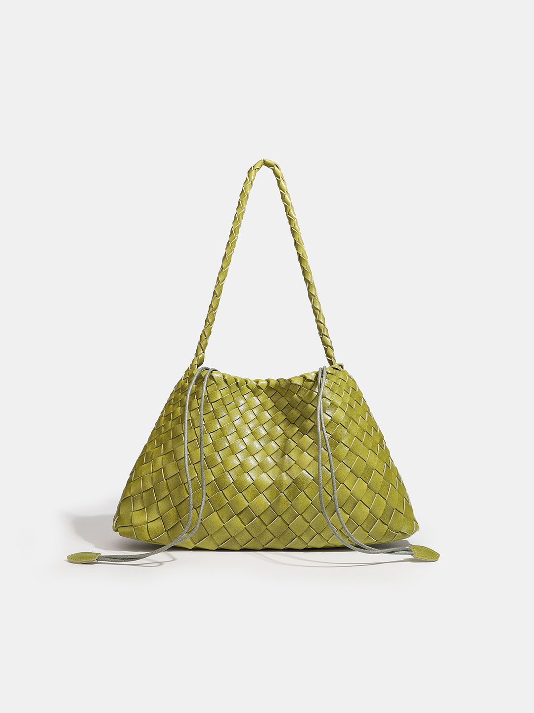 Luckcus Petite Woven Trapeze Shoulder Bag in Linear Grace