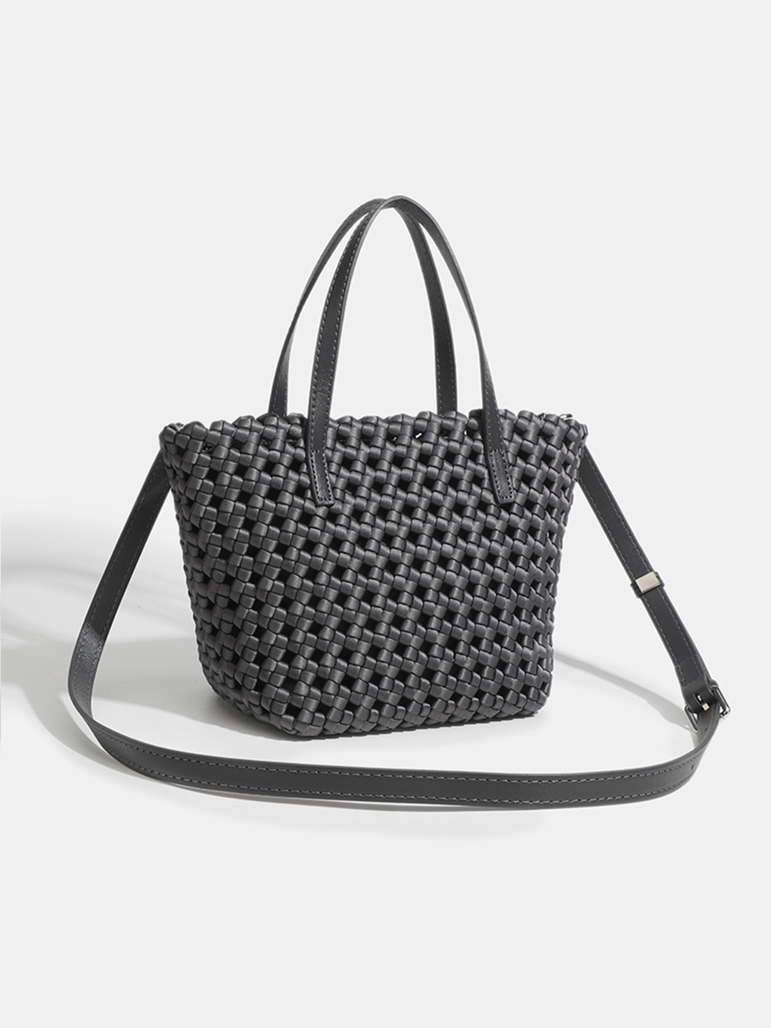 Luckcus Mini Woven Handheld Mini Bag in Delicate Volume