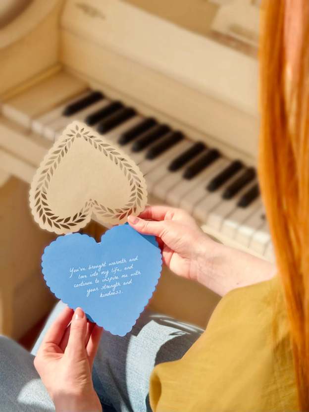 Mother's Day Grande Sorbet Roses Gift Set