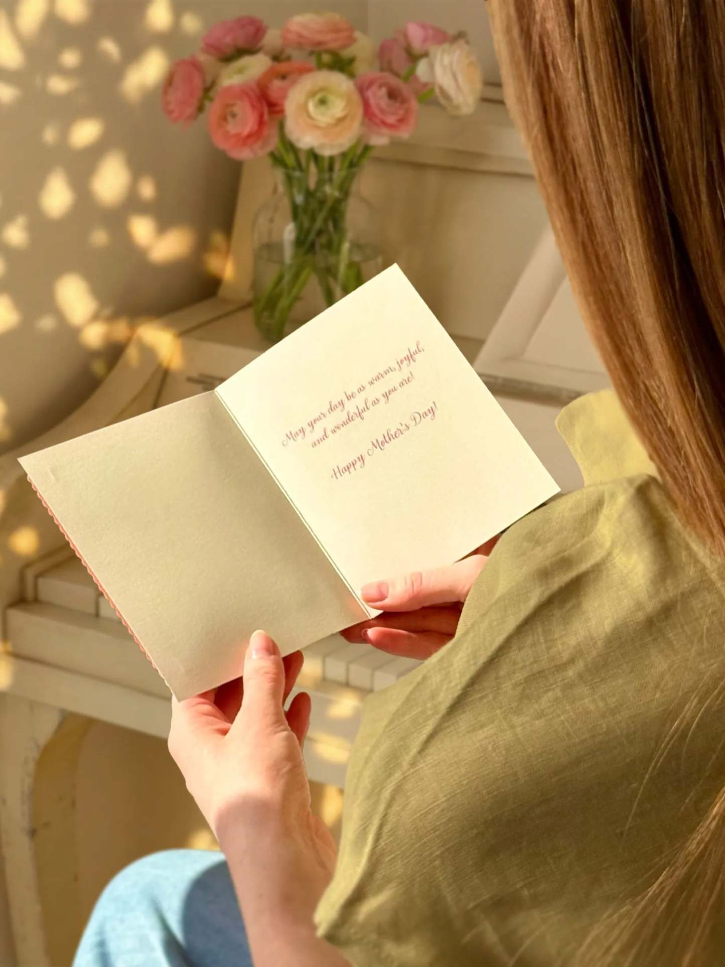 Grande Dahlia Sunrise + Free Layered Card