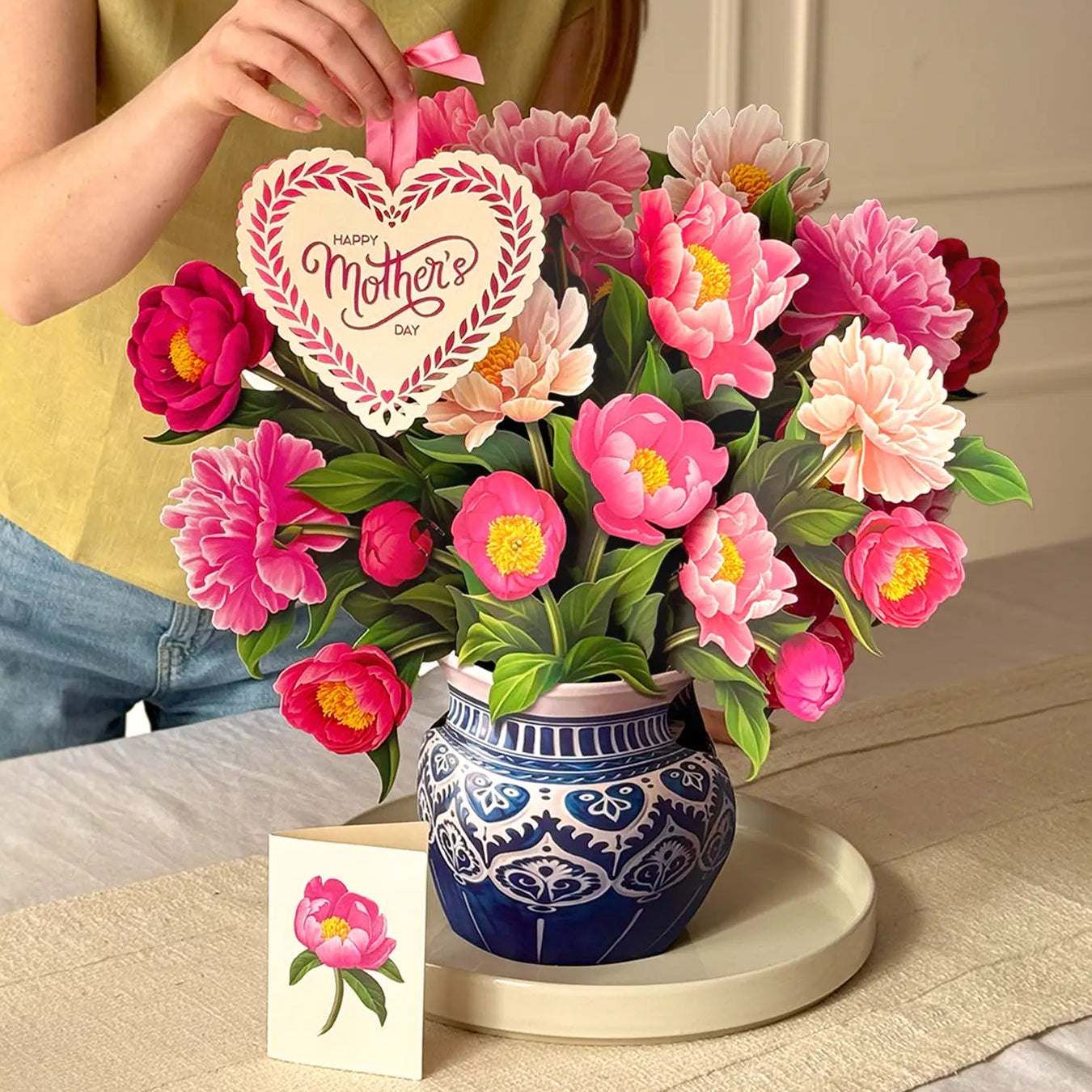 Grande Peony Paradise + Free Heart