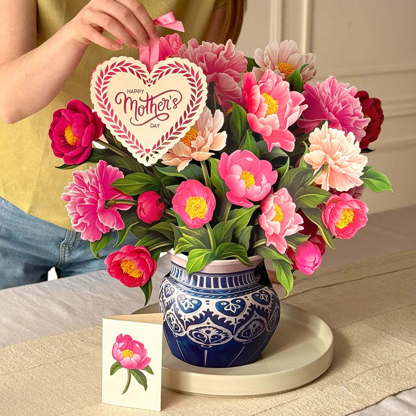 Grande Peony Paradise + Free Heart