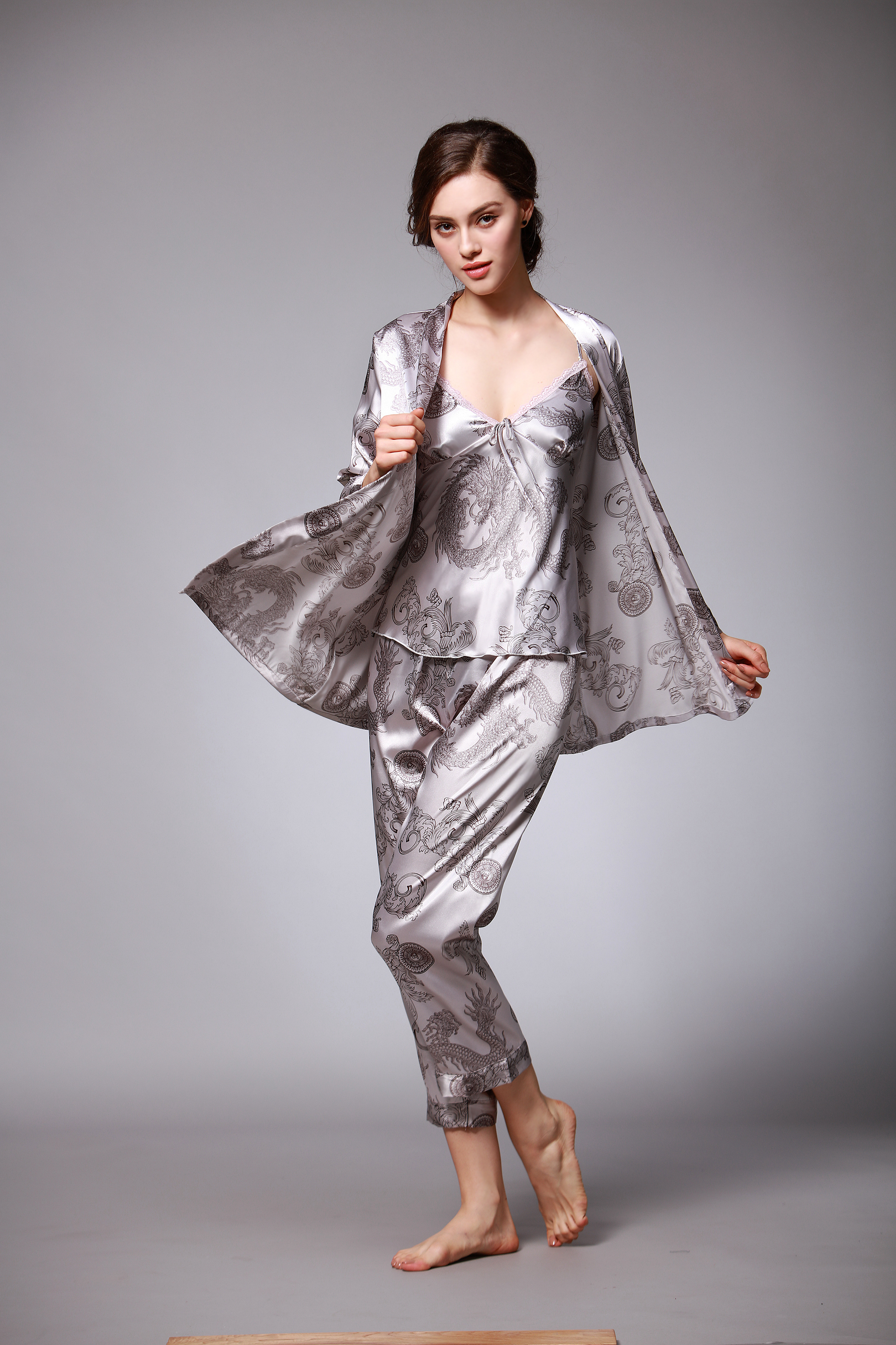 Ice silk pajamas for women, simple and casual spring and summer, dragon robe print loungewear