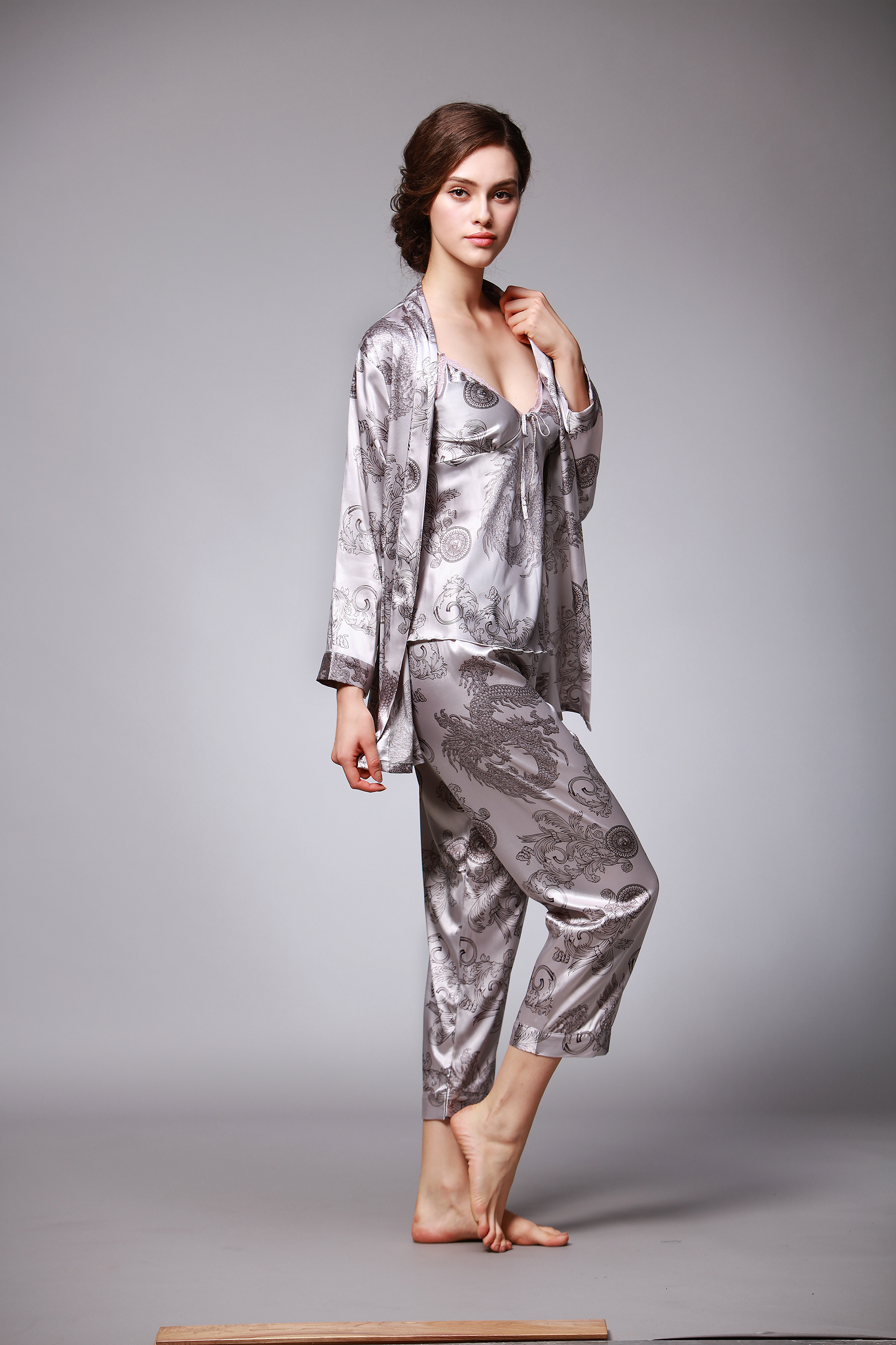 Ice silk pajamas for women, simple and casual spring and summer, dragon robe print loungewear