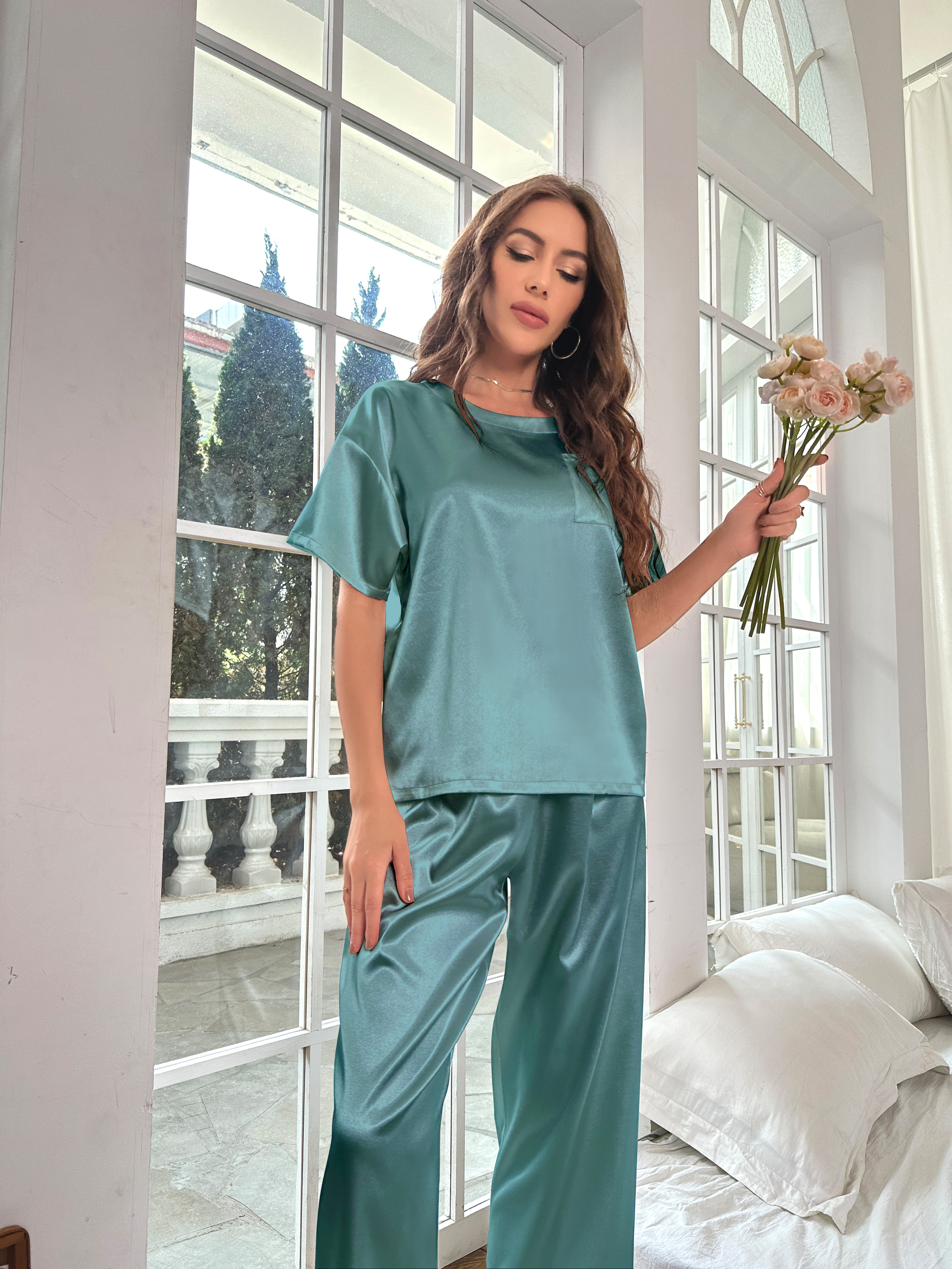 PureEase Satin Lounge Set – Short Sleeve T-shirt & Relaxed Pants, Solid Color Sleepwear Set