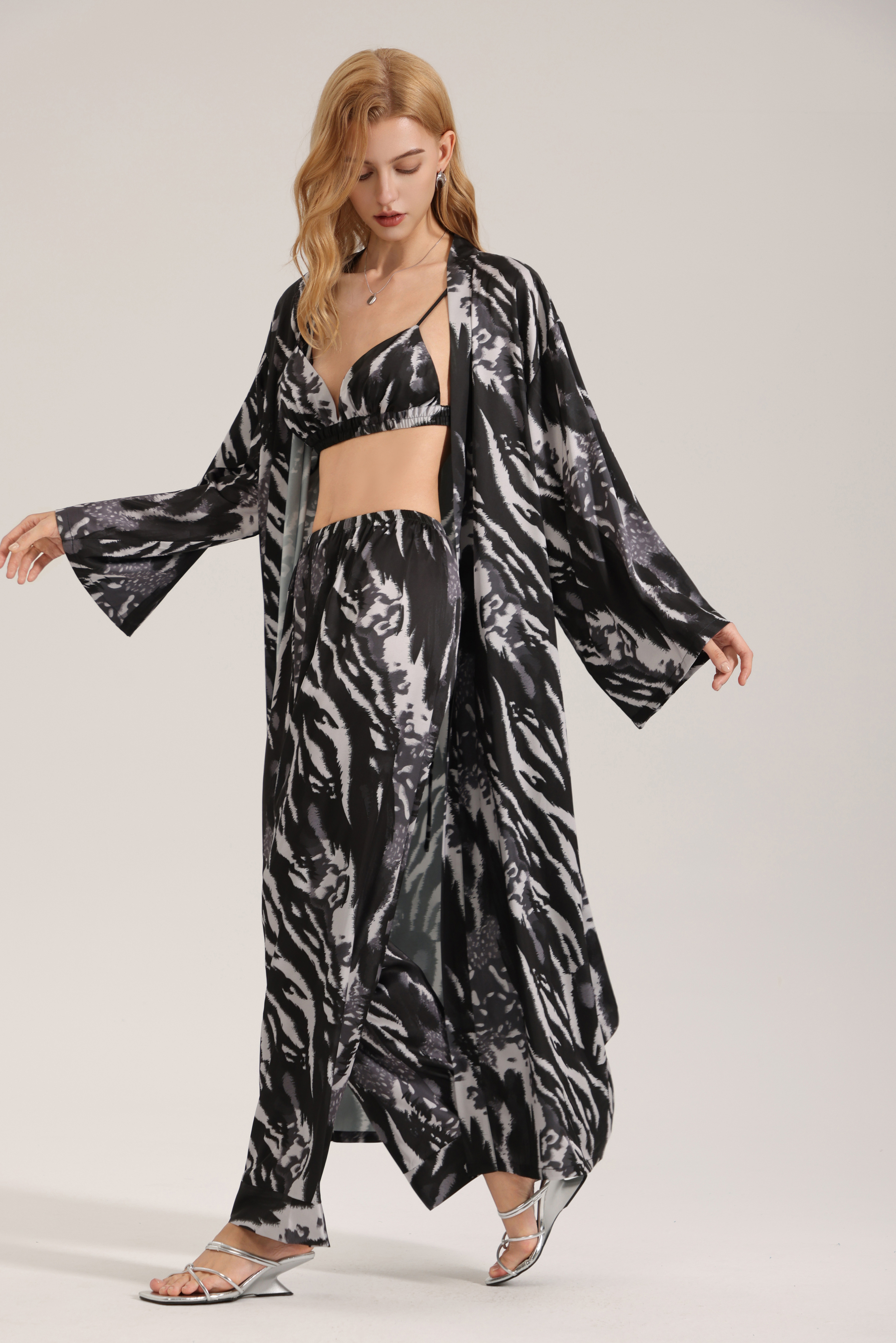 Ink-print leopard print satin pajamas women's summer long robe and trousers three-piece loungewear set