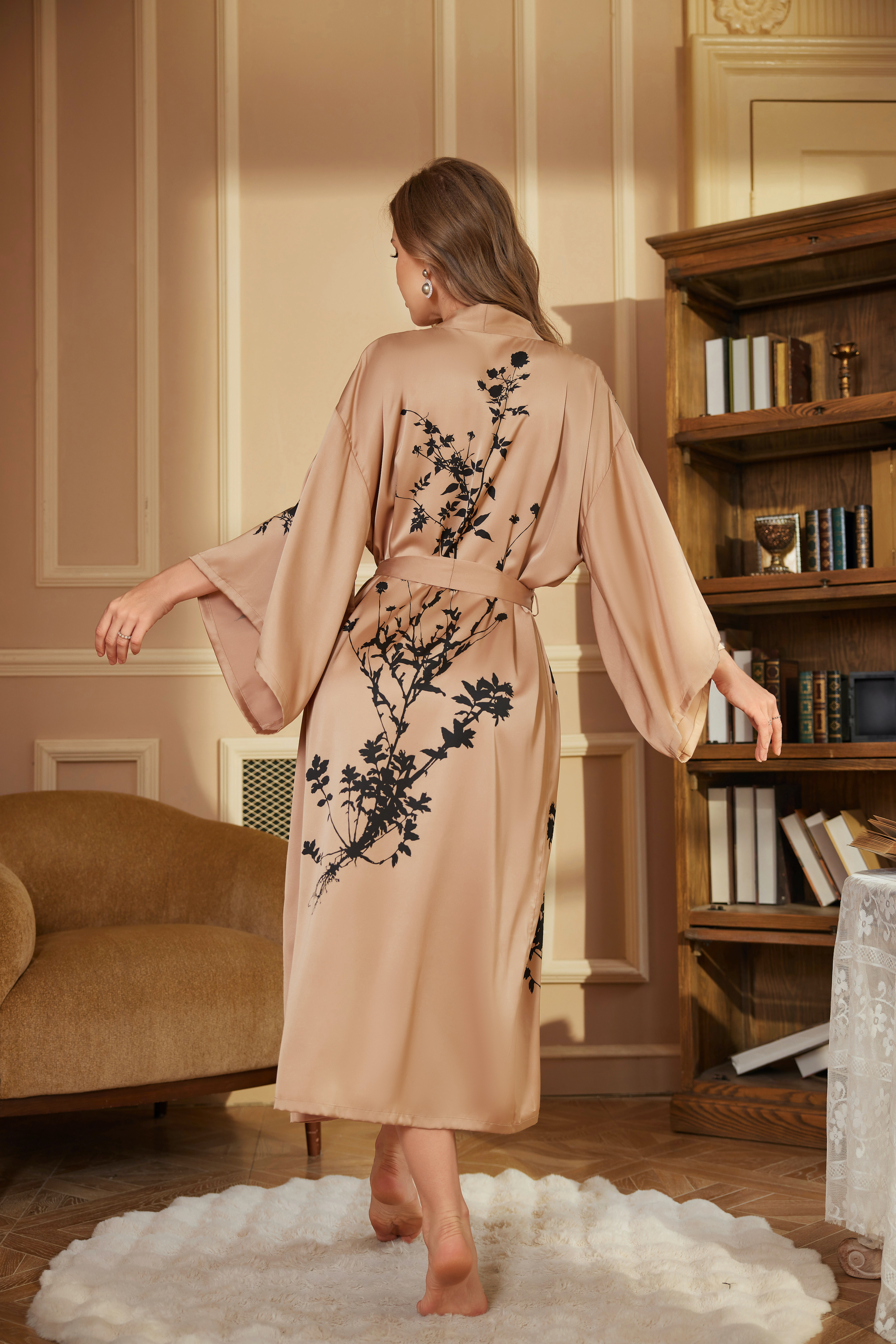 New luxury satin Amazonian bathrobe for women, spring long bathrobe, morning robe, long-sleeved nightgown