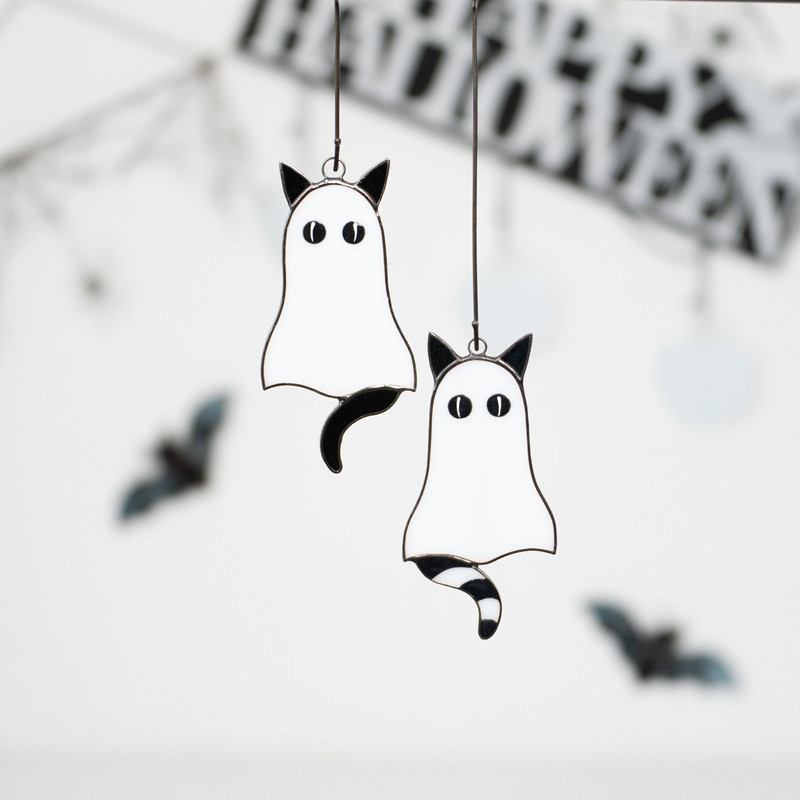 Handmade  stained glass spooky cat