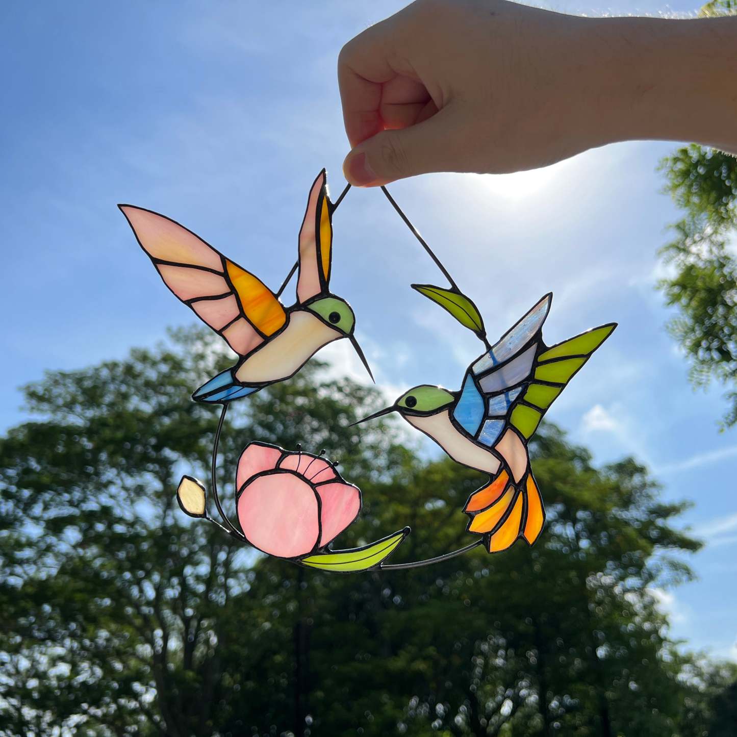 Bird stained glass bird suncatcher―Hovering