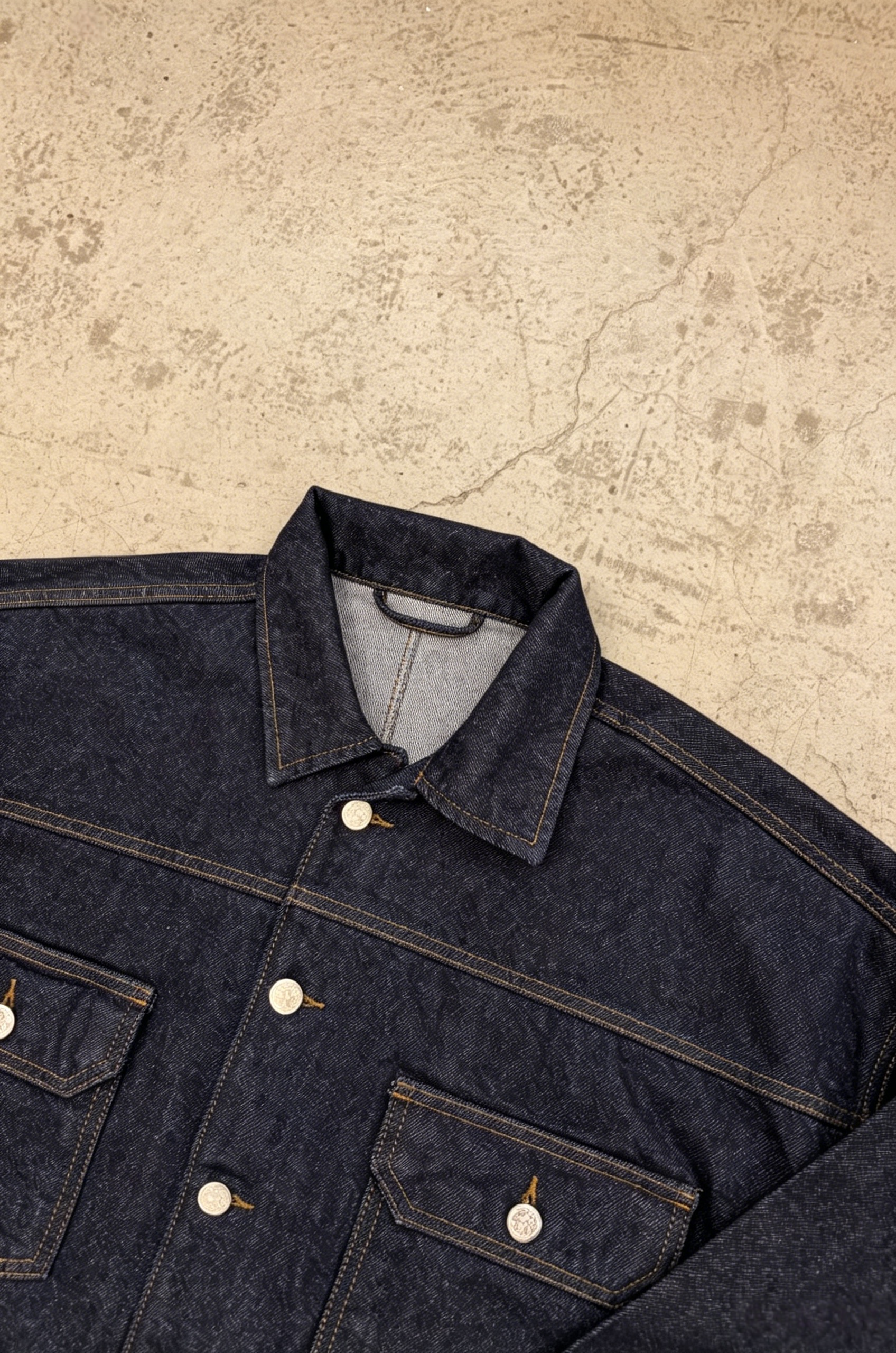 RAW DENIM JACKET
