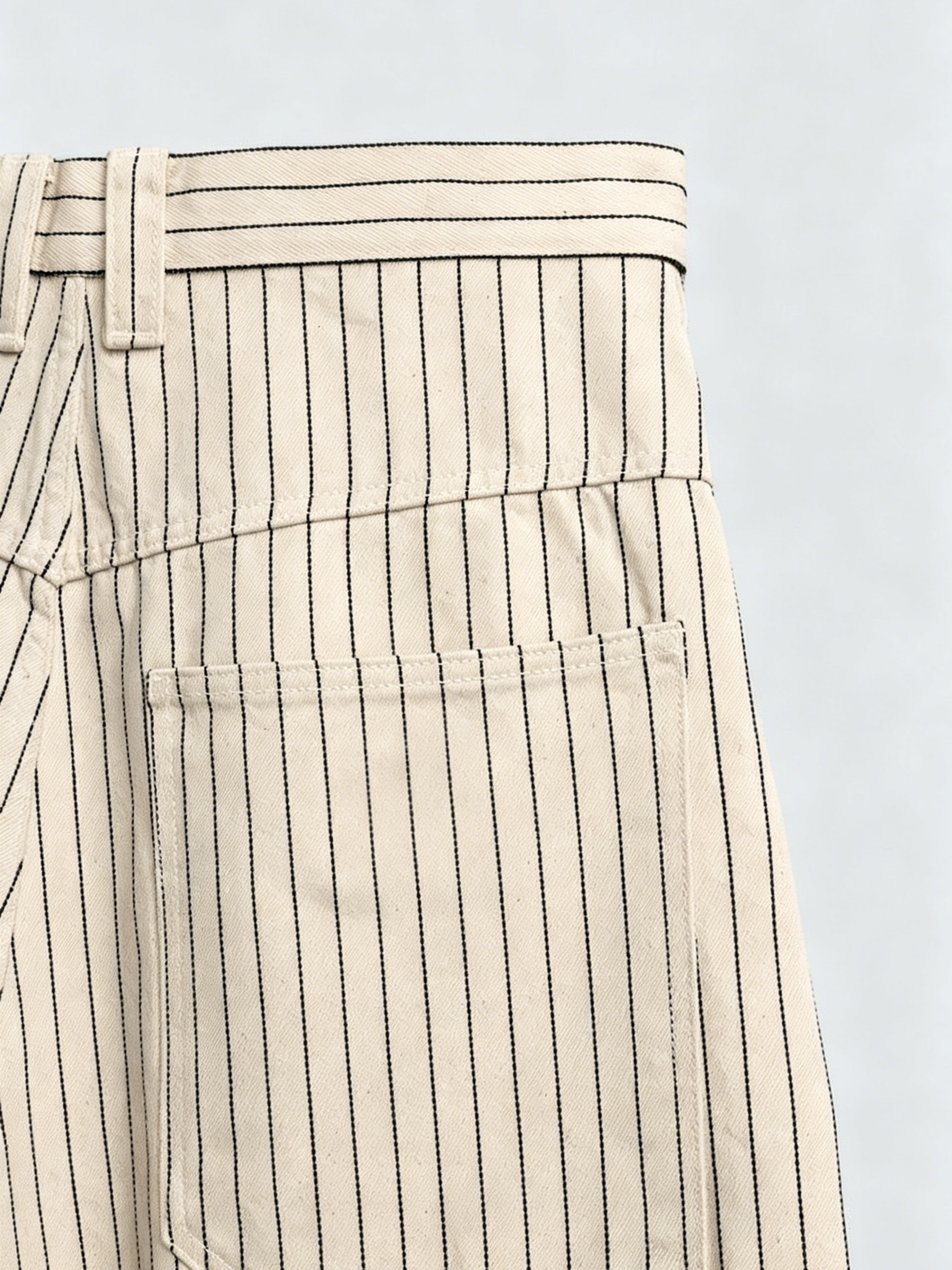 PINSTRIPE WIDE-LEG CAPRI SHORTS
