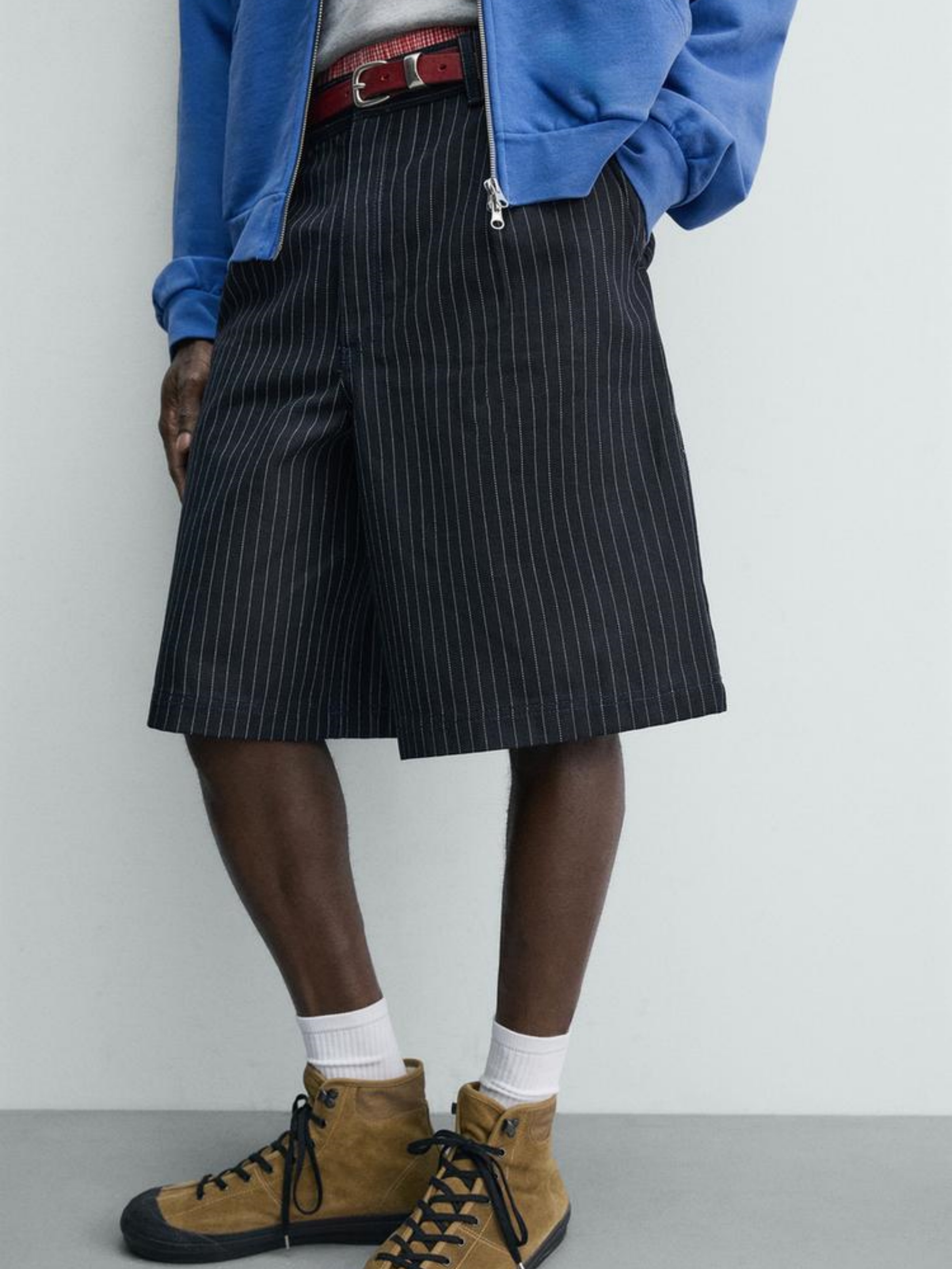 PINSTRIPE WIDE-LEG CAPRI SHORTS