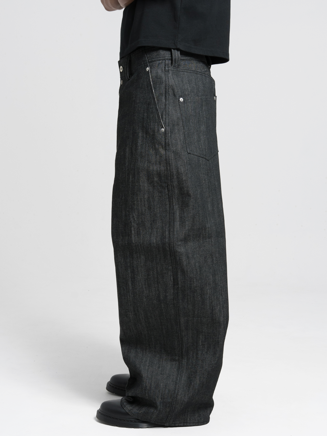 OKAYAMA RAW LOOSE FIT JEANS