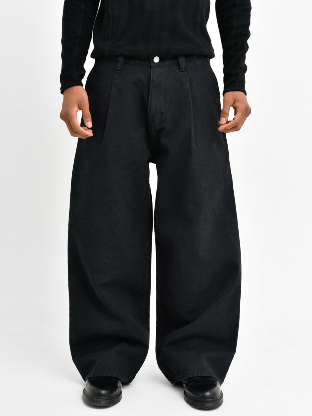 OKAYAMA PLEATED WIDE-LEG PANTS