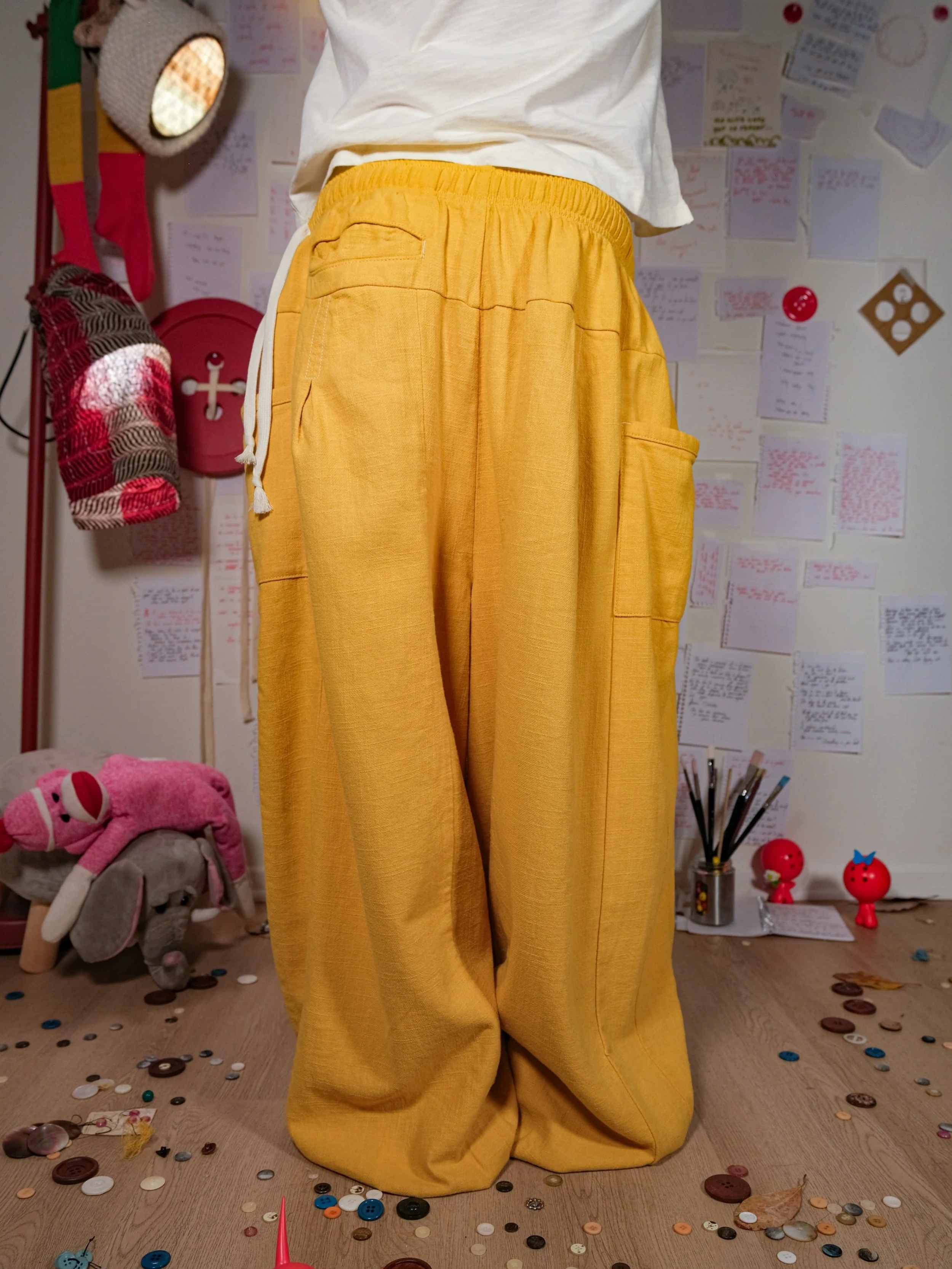 FLAX PLEATED WIDE-LEG PANTS | BLACK