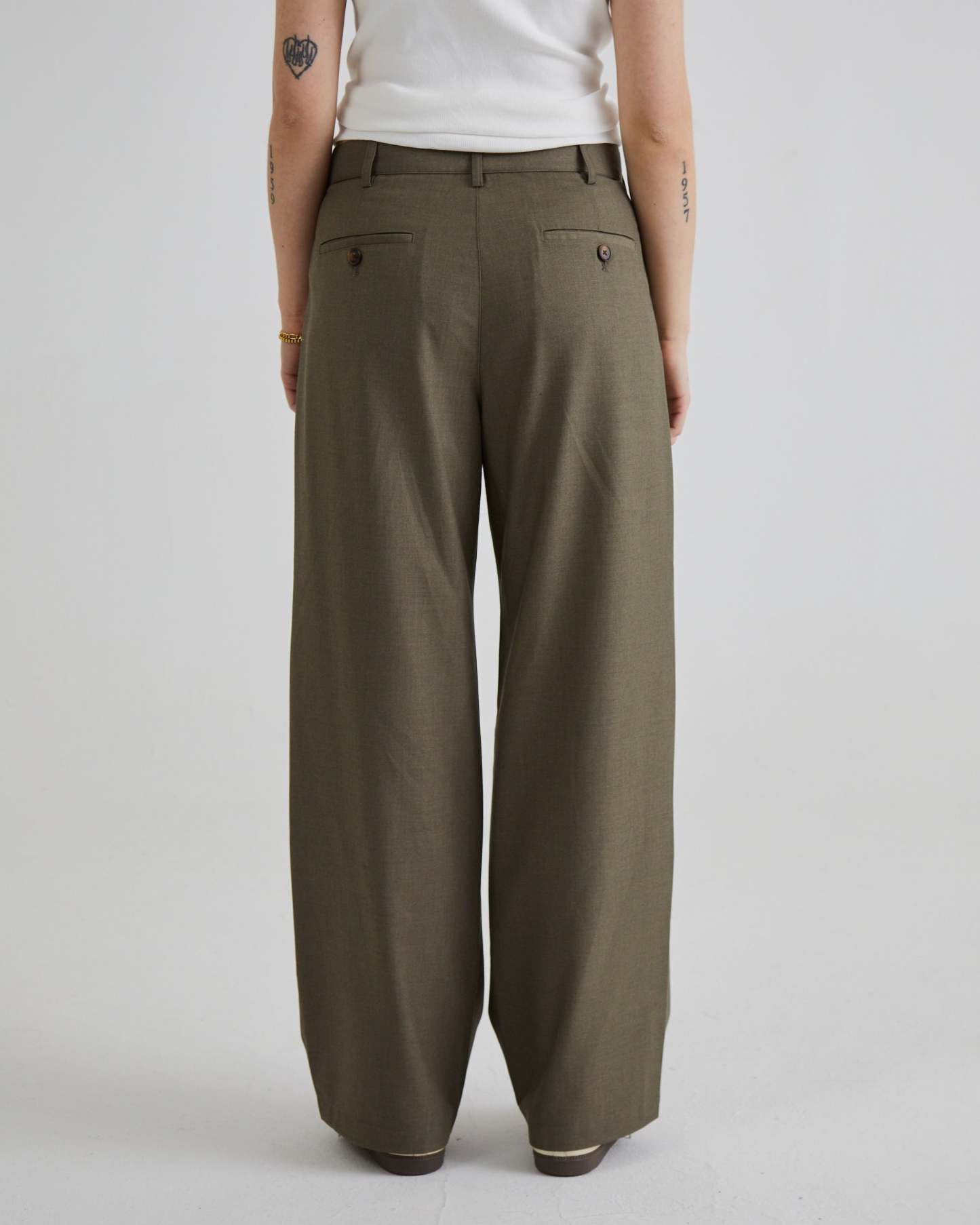 SOHO PLEATED PANTS