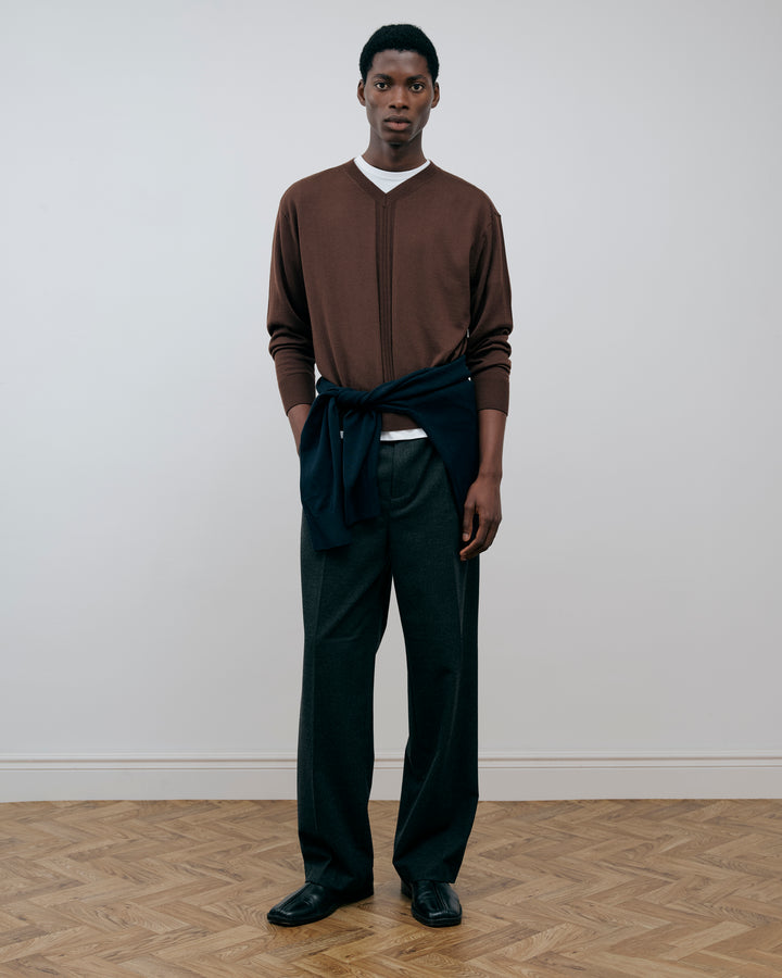 SOFT HANDLE ESSENTIAL PLEATED TROUSERS