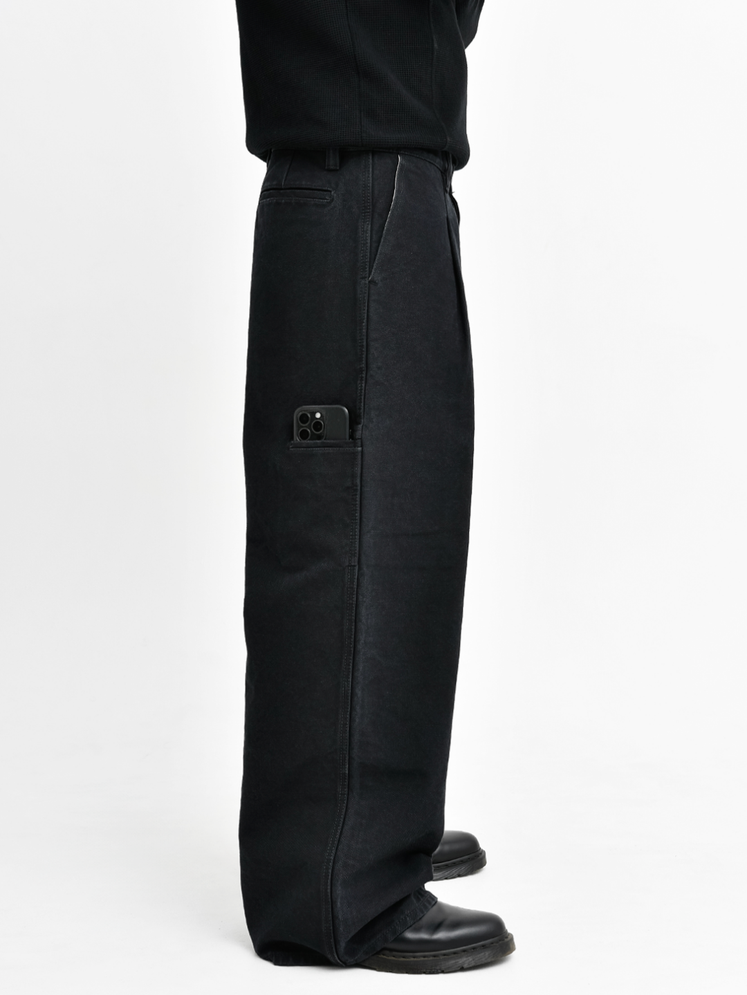 OKAYAMA PLEATED WIDE-LEG PANTS