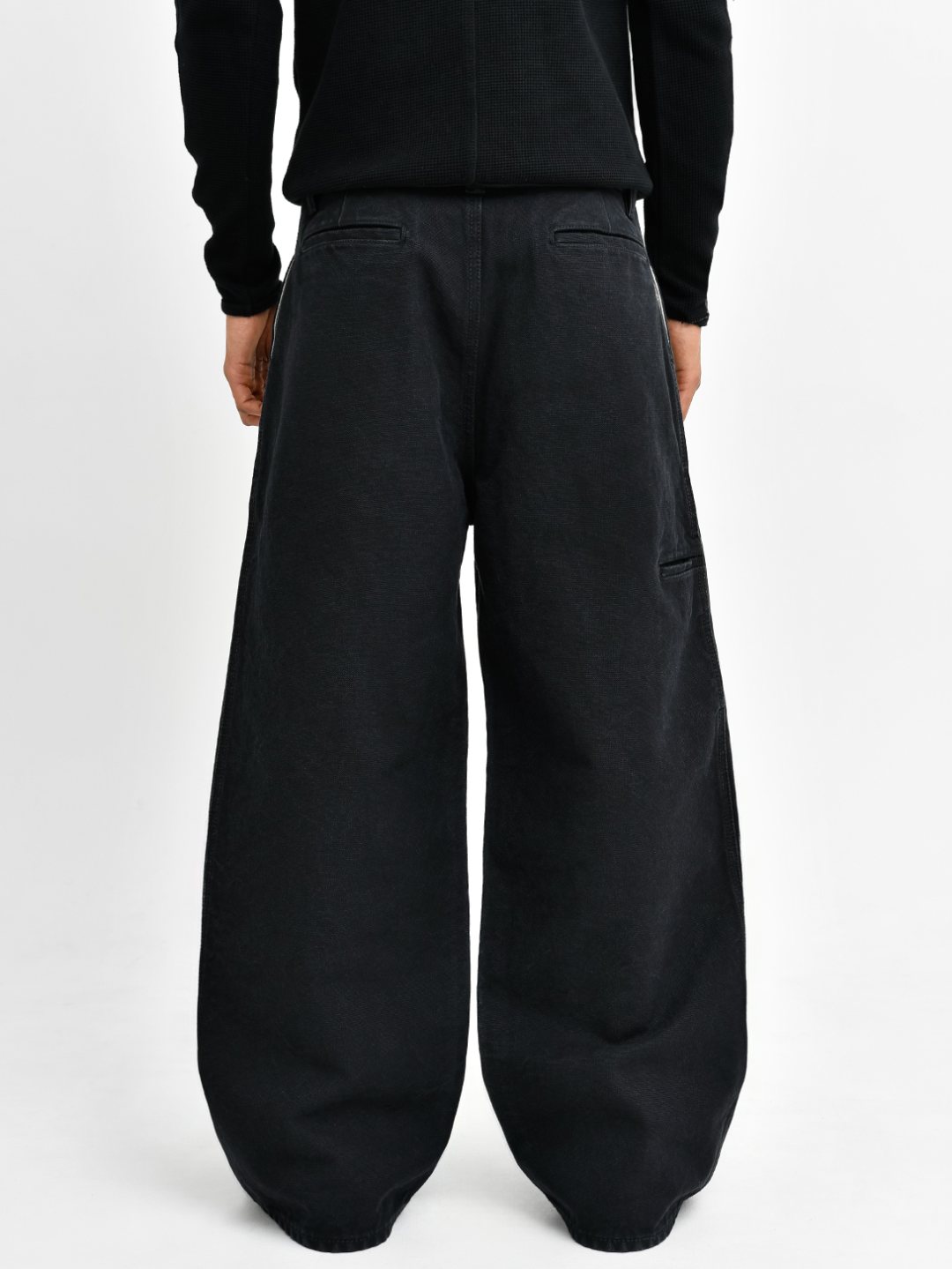 OKAYAMA PLEATED WIDE-LEG PANTS
