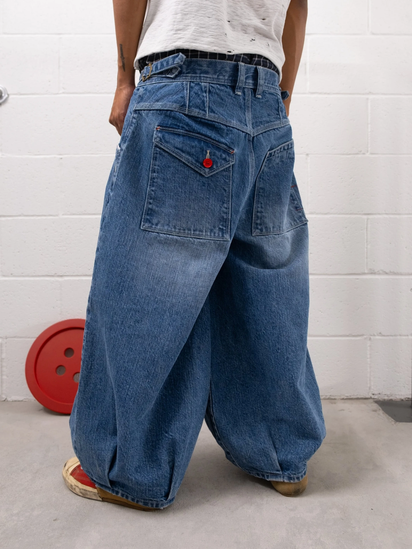 PLEATED BALLOON DENIM