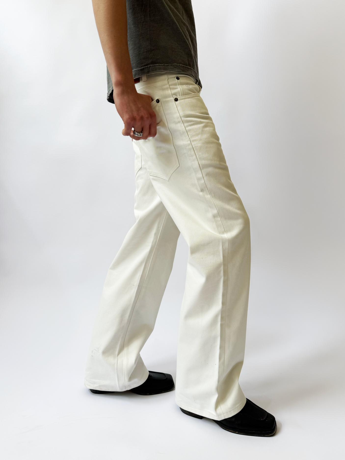 14.5OZ JAPANESE BOOTCUT DENIM | WHITE