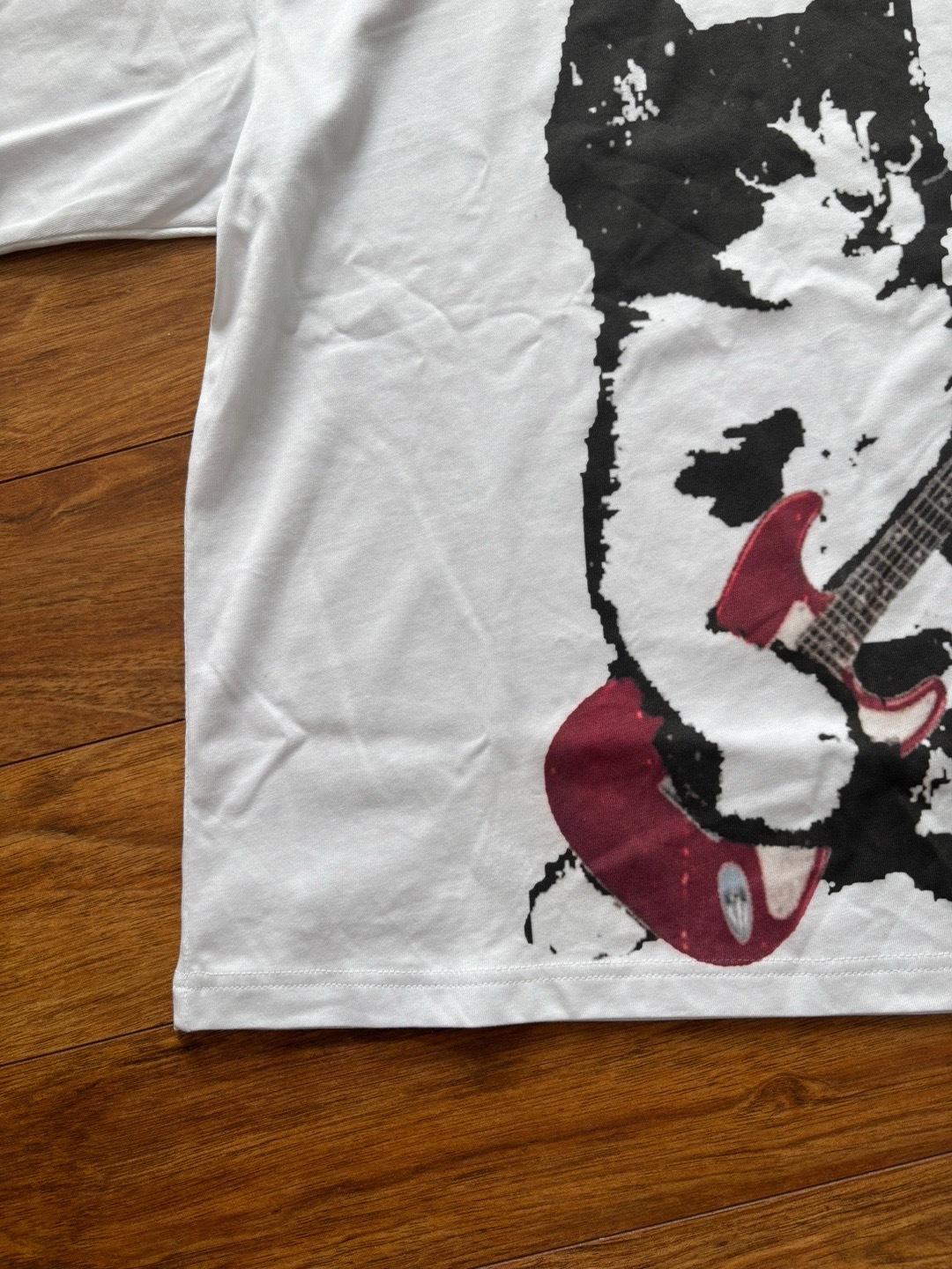 "GUITAR" TEE