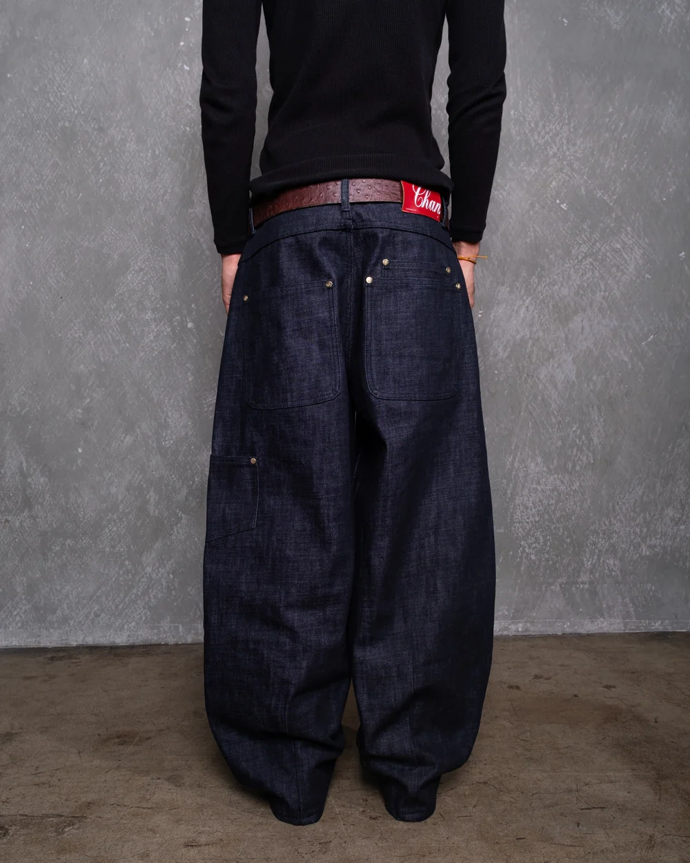 TWISTED DENIM