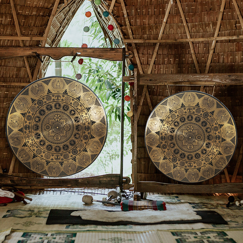 Grand Antique Nepalese Gong