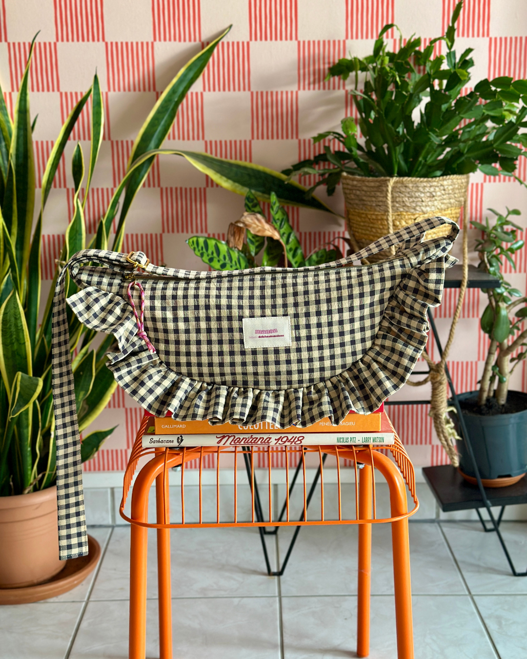 CROISSANT BAG Medium and Large Size - Beige/Black Checkered Pattern 