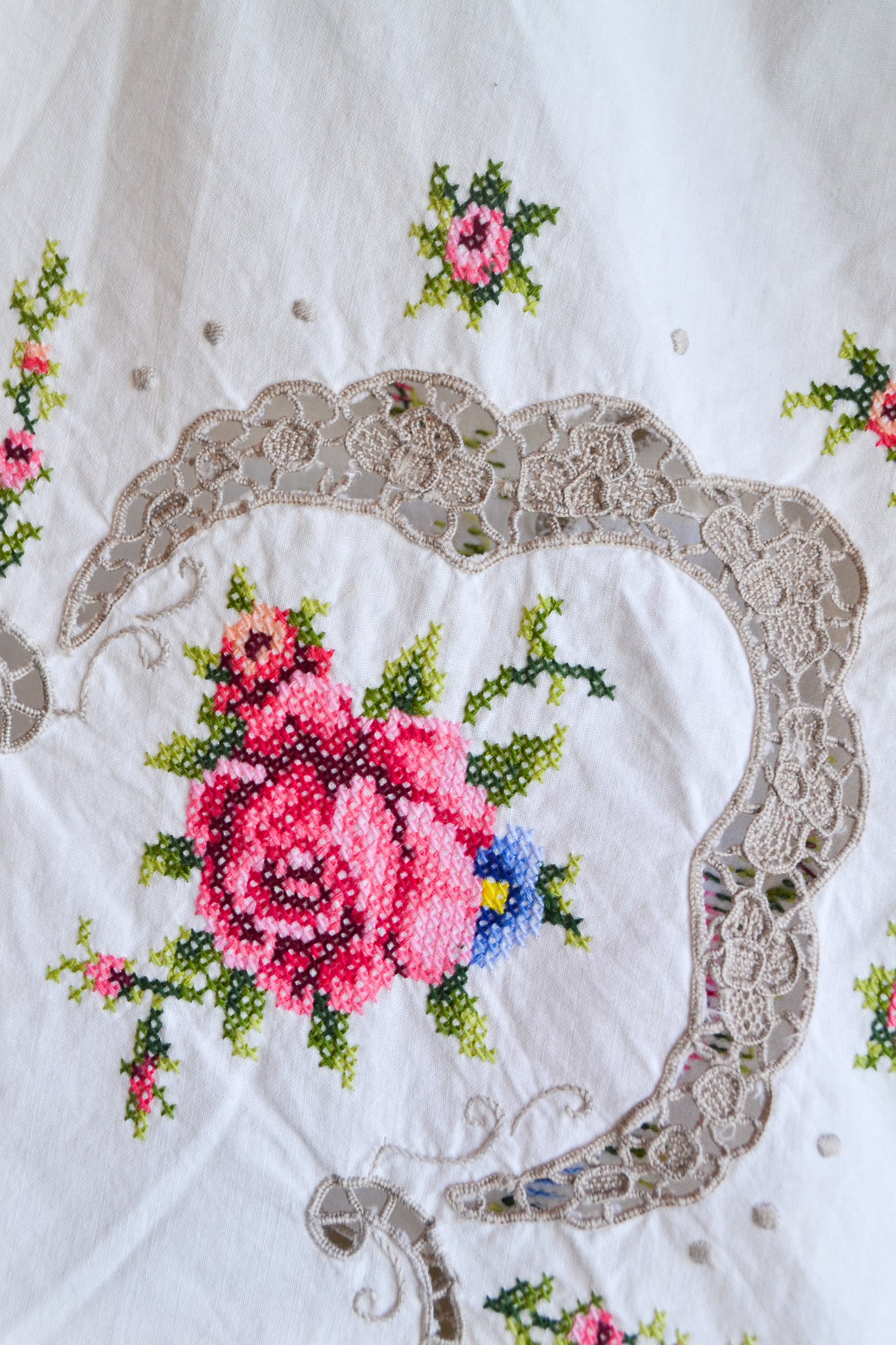 Button Up Shirt | Roses | Large