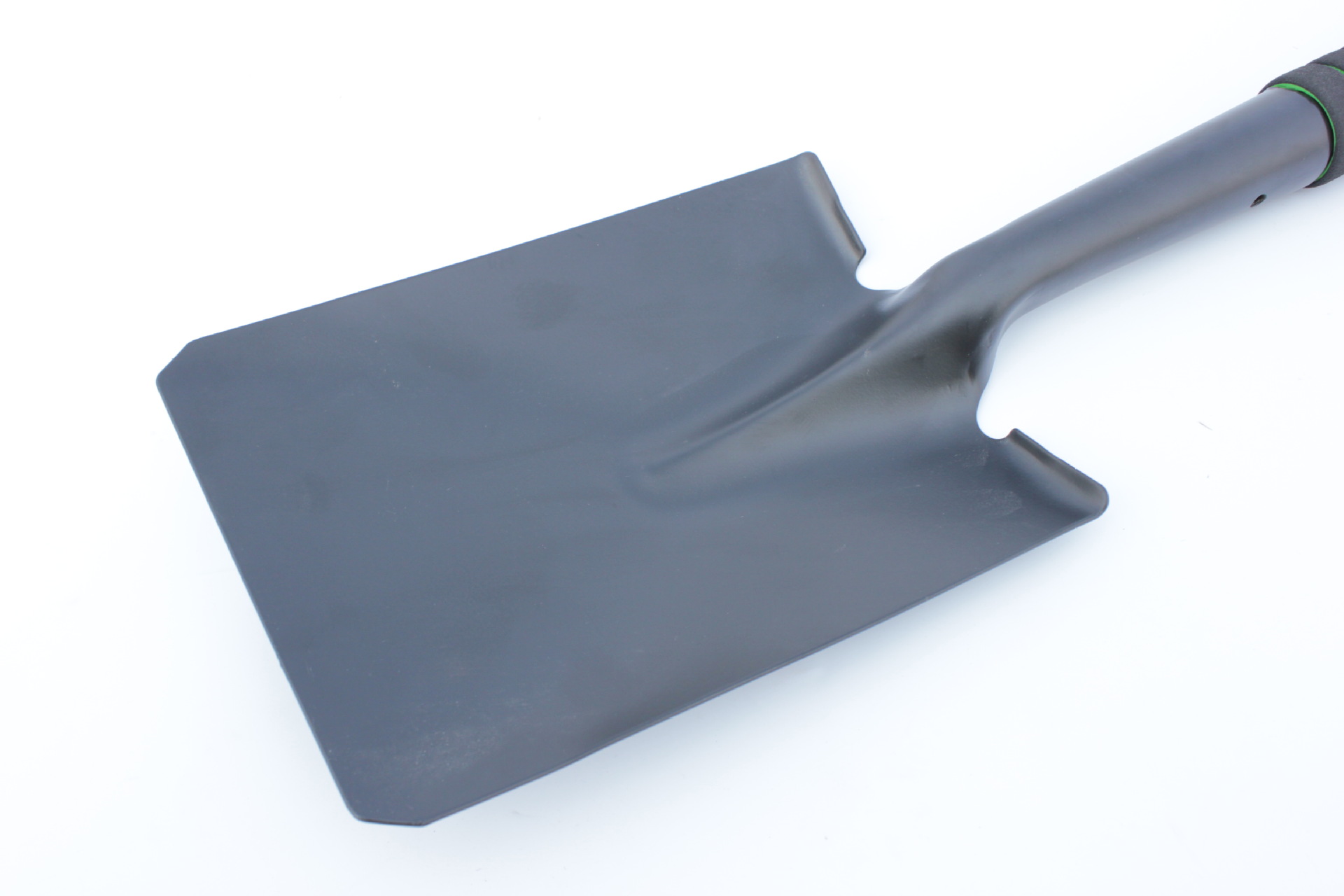 Équipement d'extérieur : pelle à neige robuste pour véhicules et outil de tranchée