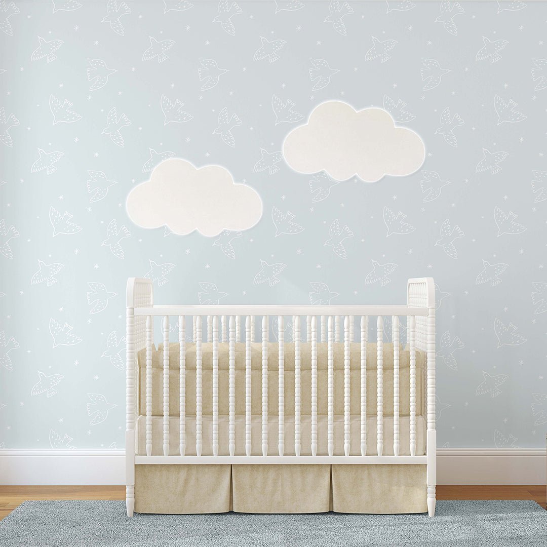 Papier peint oiseaux bleu clair et blancs