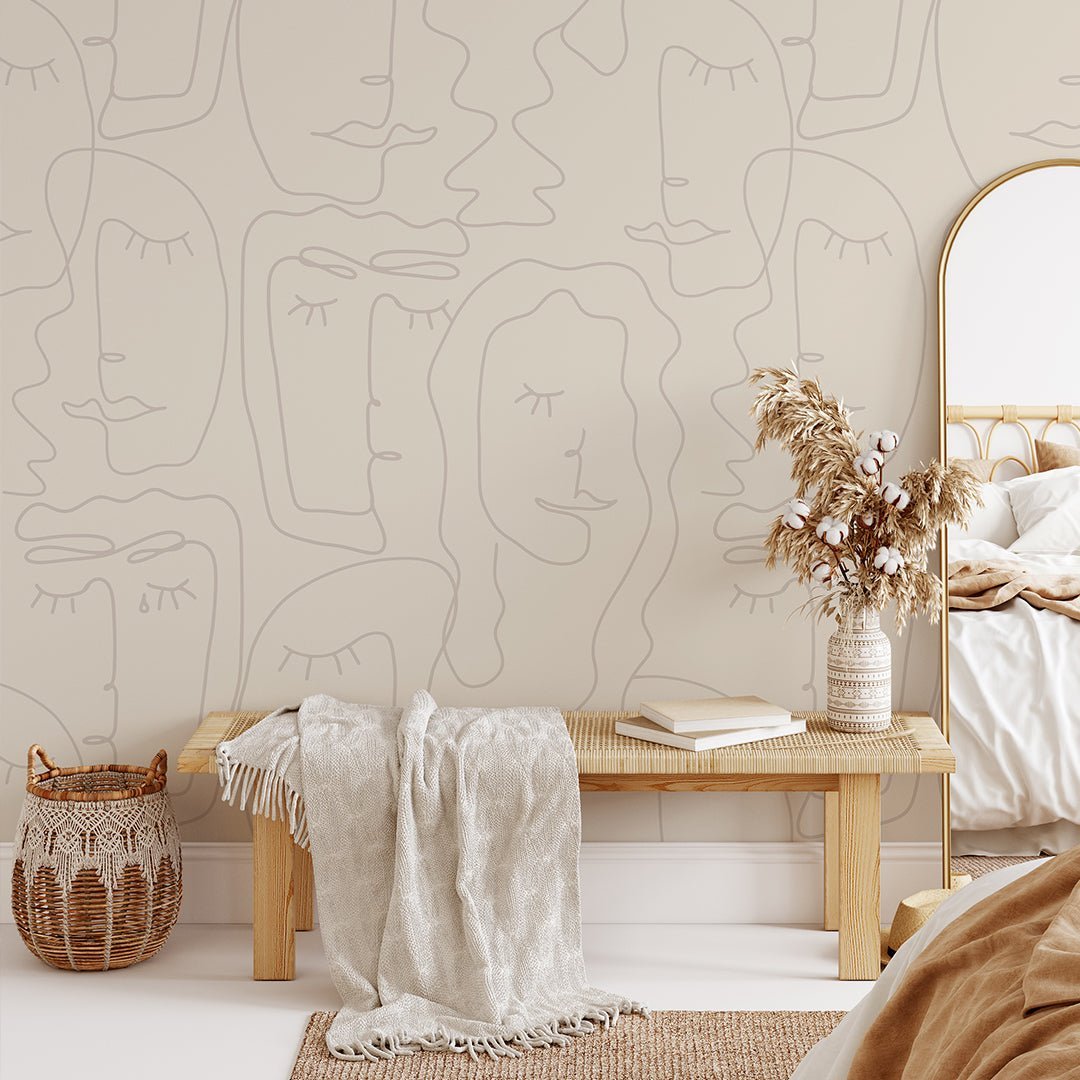 Papier peint beige abstrait à visage féminin