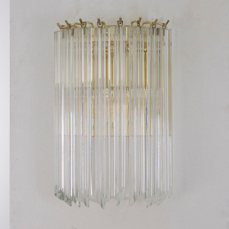 Ensemble de deux appliques murales prismatiques en verre, style rétro