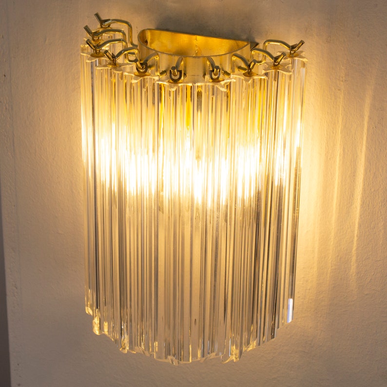 Ensemble de deux appliques murales prismatiques en verre, style rétro