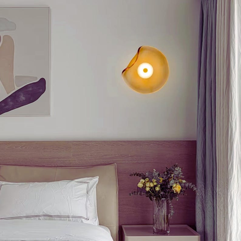 Applique murale luxueuse en verre irrégulier, élégance moderne