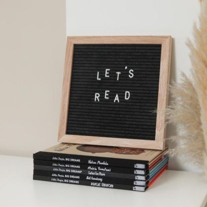 Tableau de messages lettres feutrine vert sauge décoration intérieure