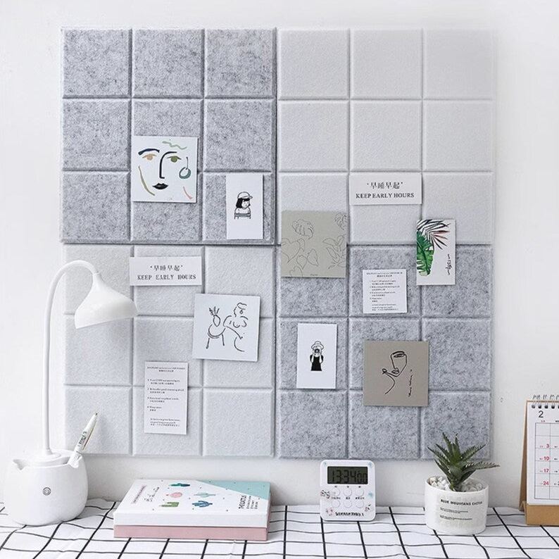 Tableau de messages mural carré feutrine colorée DIY