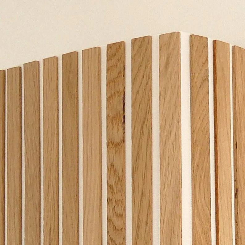 Applique murale en baguette de chêne, style minimaliste élégant