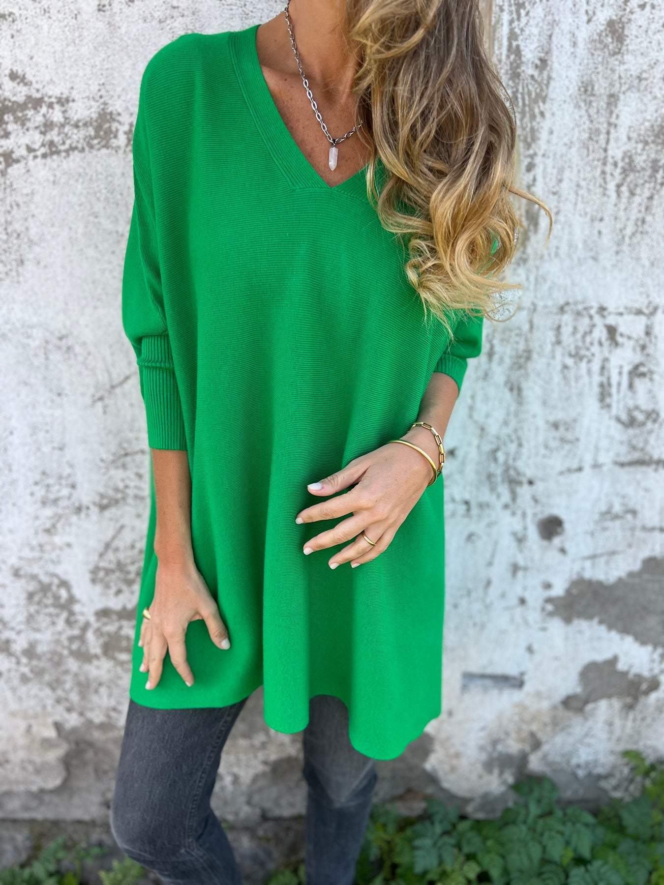 New Arrivals🔥 women's long-sleeved knitted V-neck loose long top