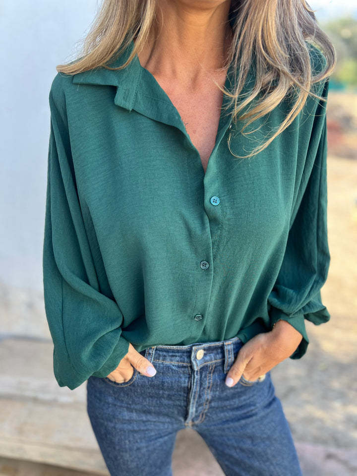 48% OFF🔥 Women's Lapel Single Breasted Solid Color Shirt (Buy 2 free shipping)