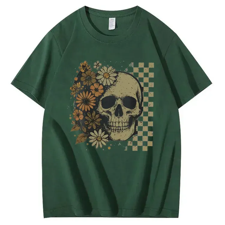 Women's Soft Summer T-Shirt Skull Graphic Tee, Cute Spooky Halloween Tee