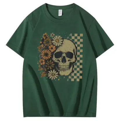 Women's Soft Summer T-Shirt Skull Graphic Tee, Cute Spooky Halloween Tee