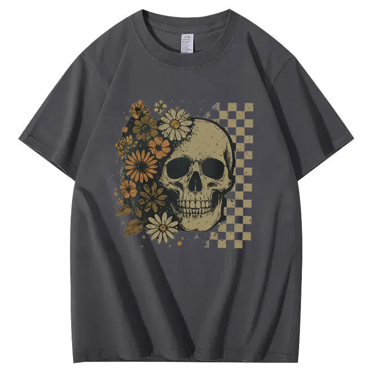 Women's Soft Summer T-Shirt Skull Graphic Tee, Cute Spooky Halloween Tee