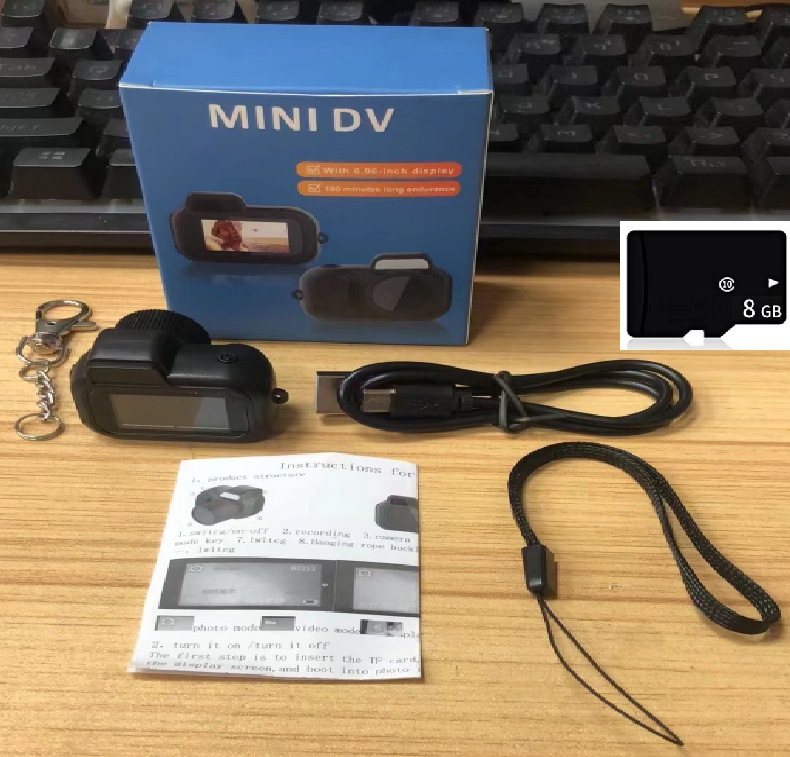 Cameră mică retro Y3000 Încărcare foto HD Telefon mobil Cameră video Campus DV cu ecran