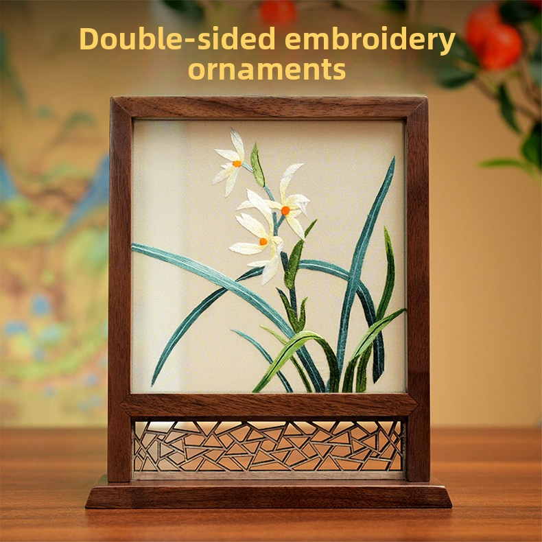 Su Embroidery Double-Sided Ornament - Chinese Intangible Heritage Gift for Foreigners