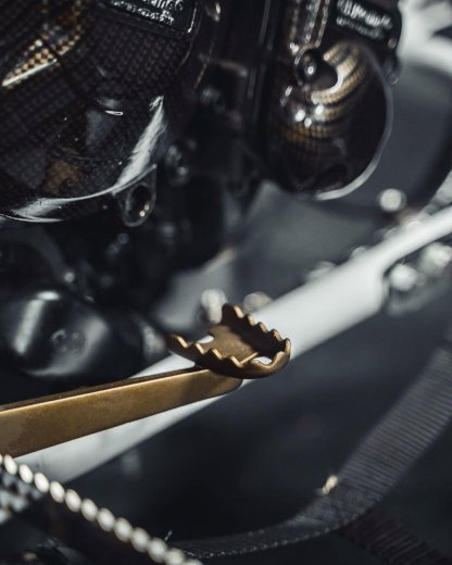 BMW S1000R - Mad Man Mechanics