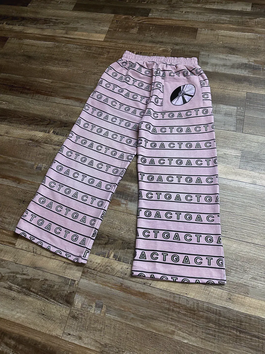 WHITESNAKE SWEATPANTS | JOJO